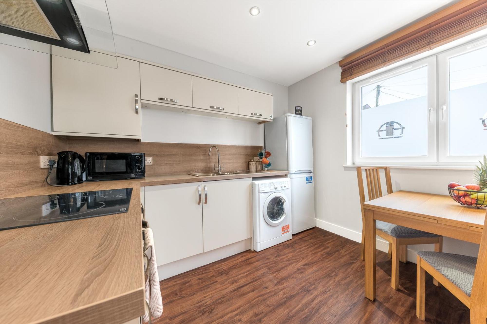 Abbey Apartments Modern Aparthotel For Tourists & Professionals Barrow-in-Furness Oda fotoğraf