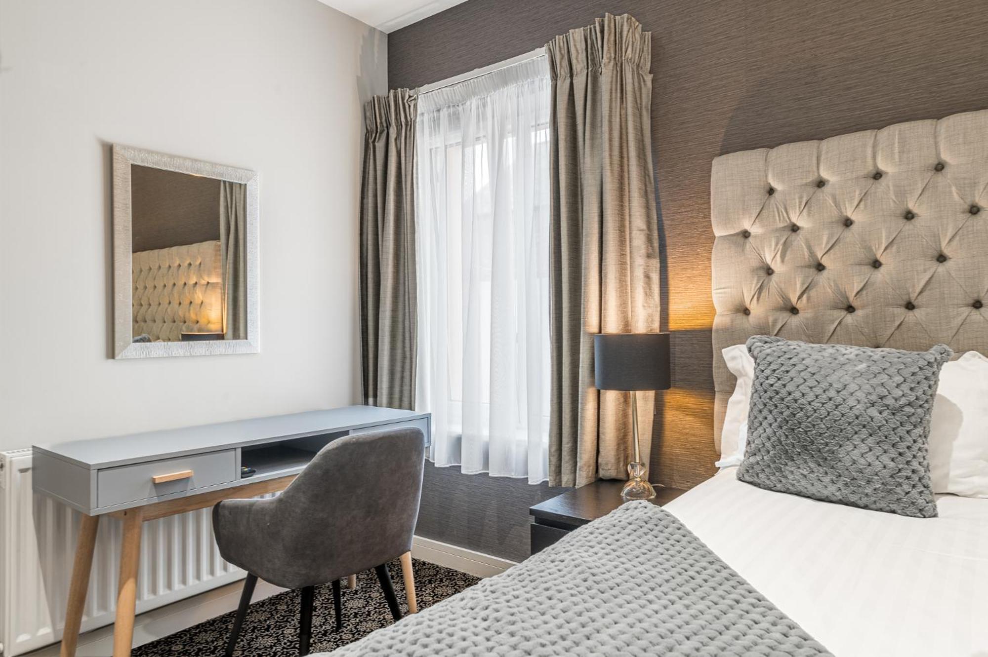 Abbey Apartments Modern Aparthotel For Tourists & Professionals Barrow-in-Furness Dış mekan fotoğraf