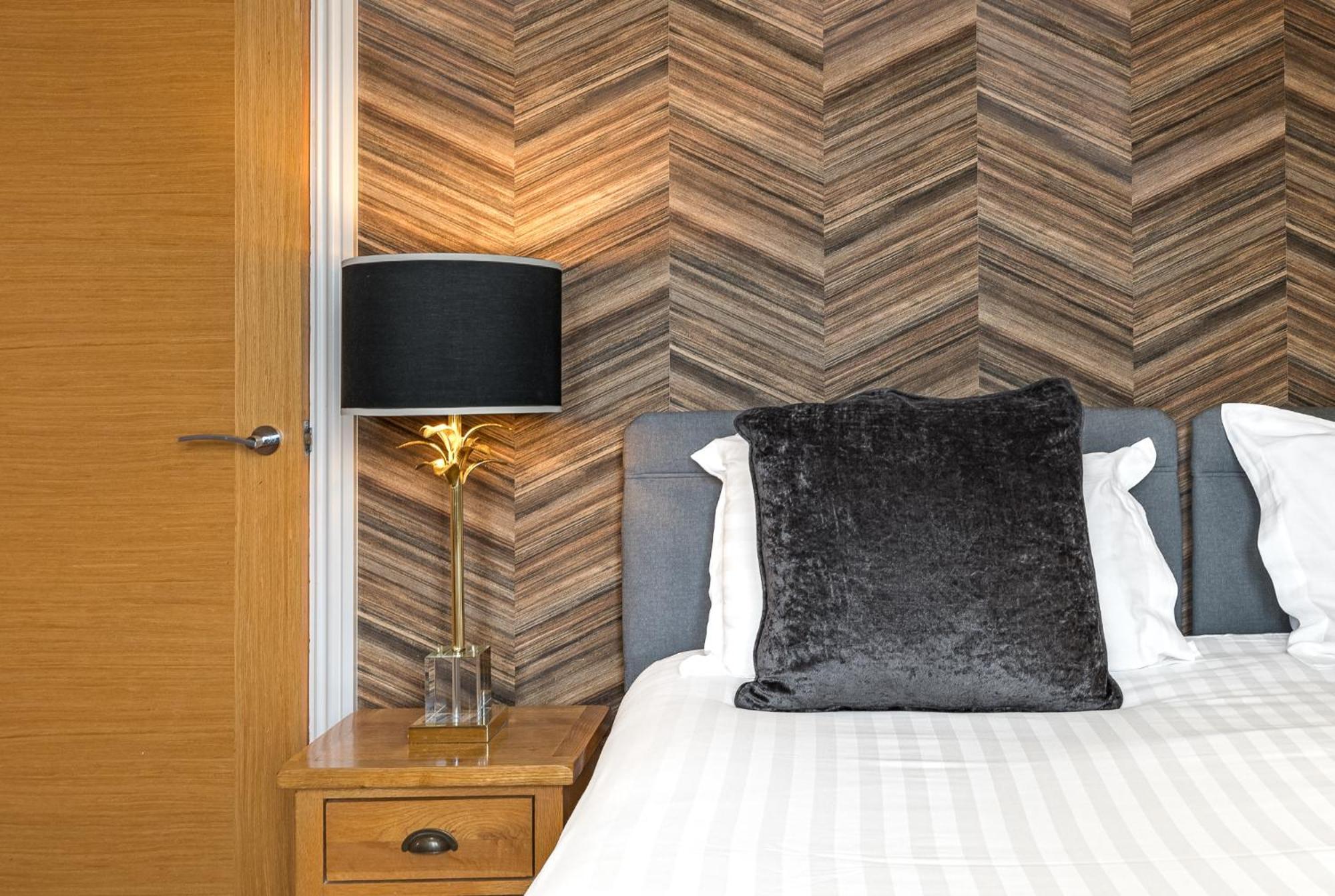 Abbey Apartments Modern Aparthotel For Tourists & Professionals Barrow-in-Furness Oda fotoğraf